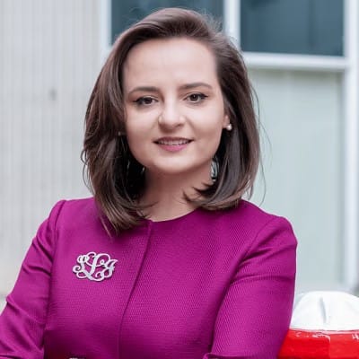 Portrait of Sarah Jo Loveday