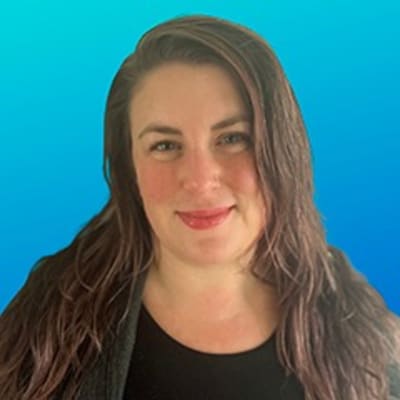 Headshot of Linda Meikle, Associate Director of Content Marketing at NAVEX, on a blue background.