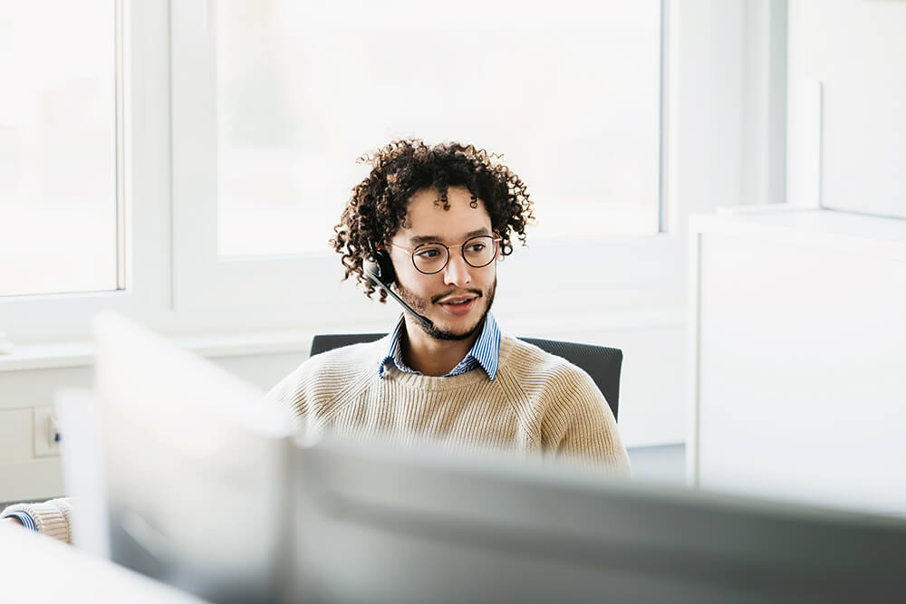 Man working in call centre